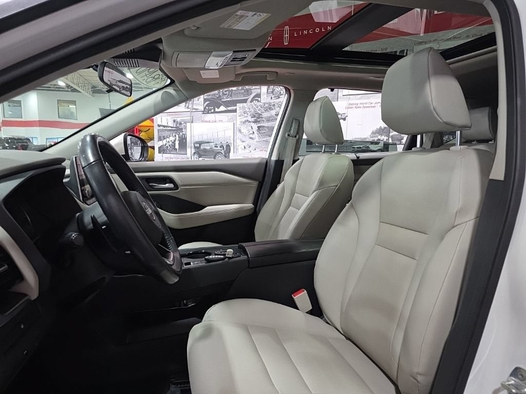 2022 Nissan Rogue SV Intelligent AWD