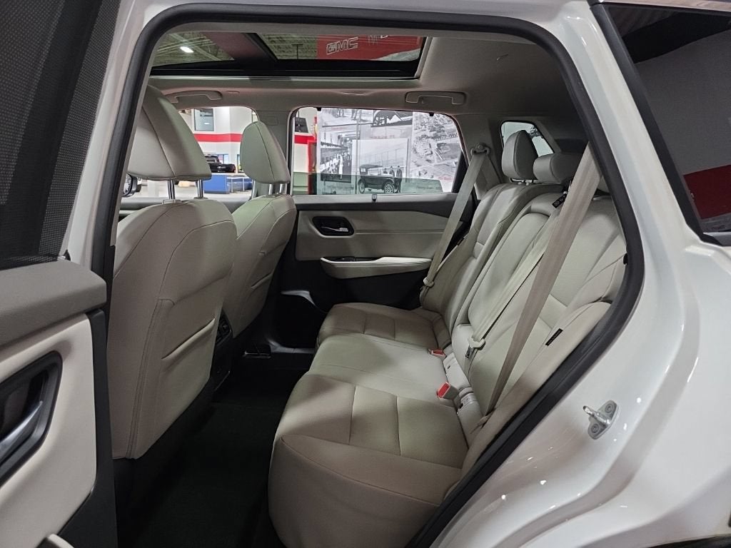 2022 Nissan Rogue SV Intelligent AWD