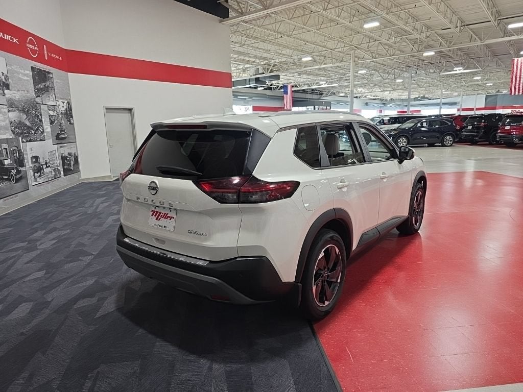 2022 Nissan Rogue SV Intelligent AWD