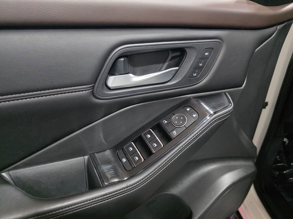 2023 Nissan Rogue SL Intelligent AWD