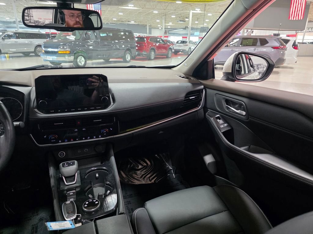 2023 Nissan Rogue SL Intelligent AWD