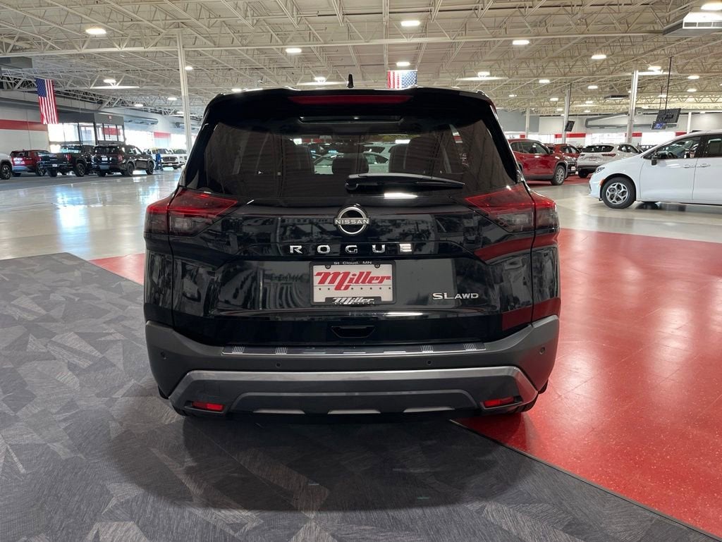 2023 Nissan Rogue SL Intelligent AWD