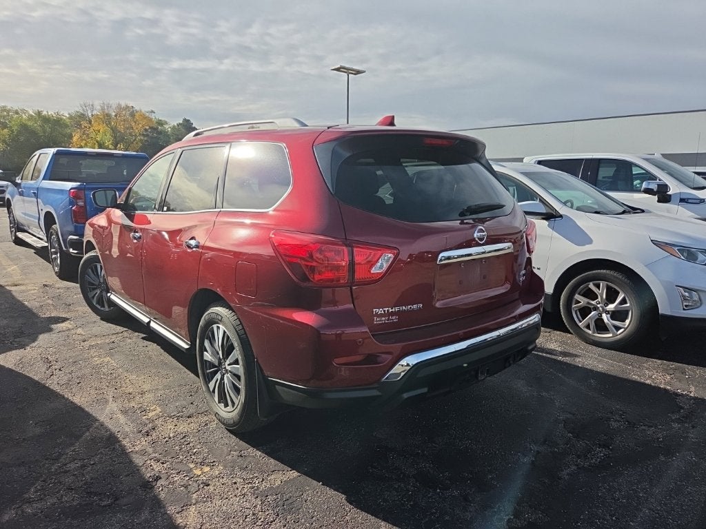2019 Nissan Pathfinder SV