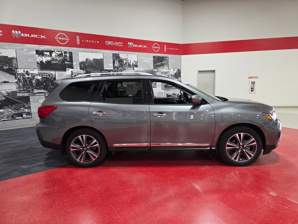 2019 Nissan Pathfinder Platinum