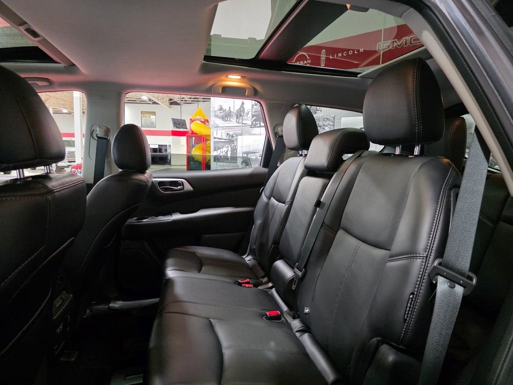 2019 Nissan Pathfinder Platinum