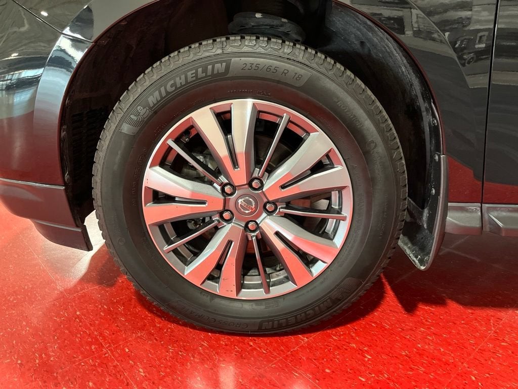 2019 Nissan Pathfinder S