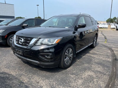2019 Nissan Pathfinder S
