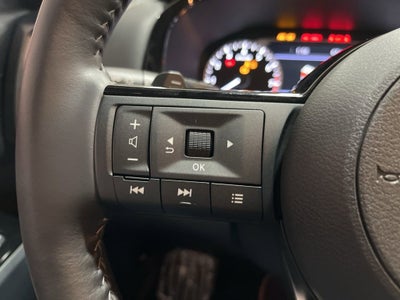 2025 Nissan Pathfinder SL 4WD