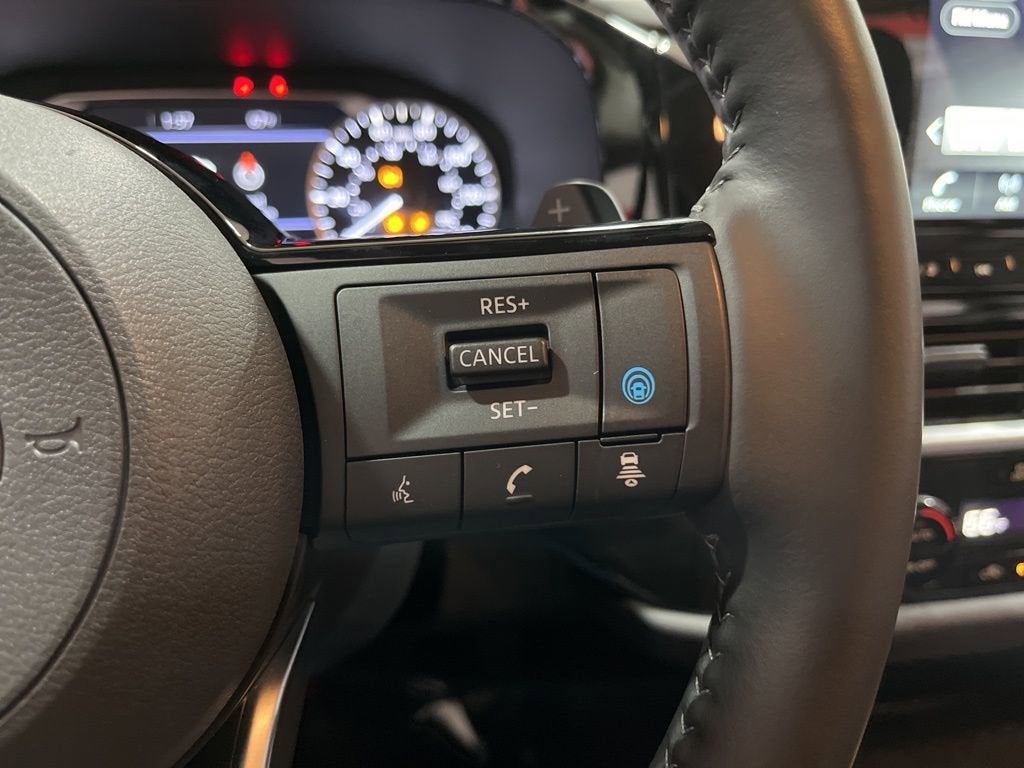 2025 Nissan Pathfinder SL 4WD