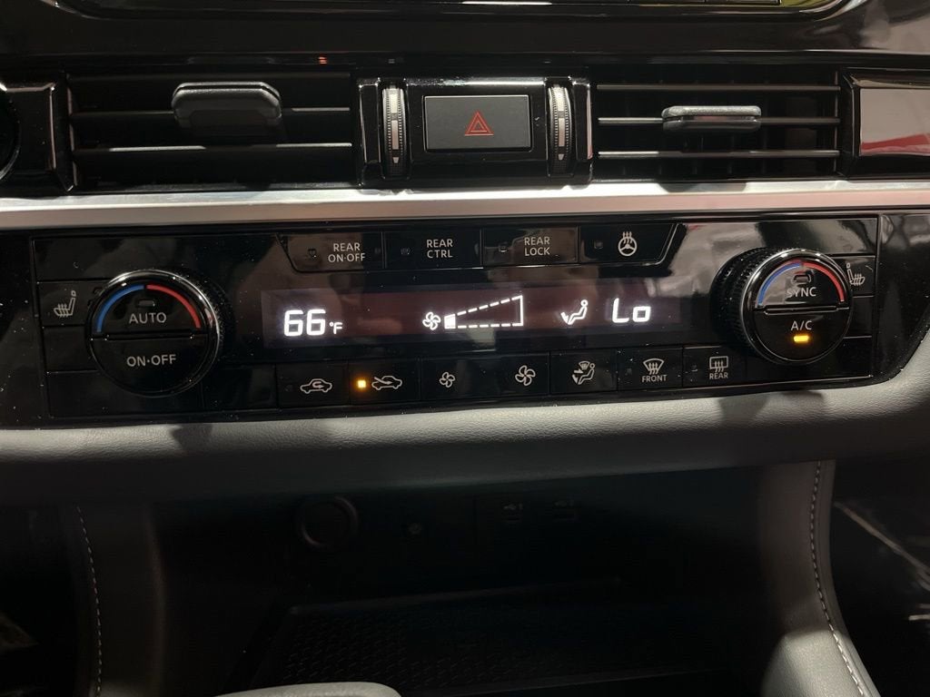 2025 Nissan Pathfinder SL 4WD