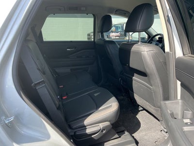 2023 Nissan Pathfinder SL 4WD