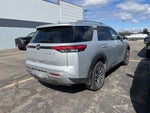 2023 Nissan Pathfinder SL 4WD