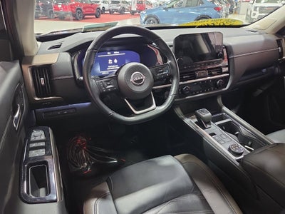2022 Nissan Pathfinder Platinum 4WD