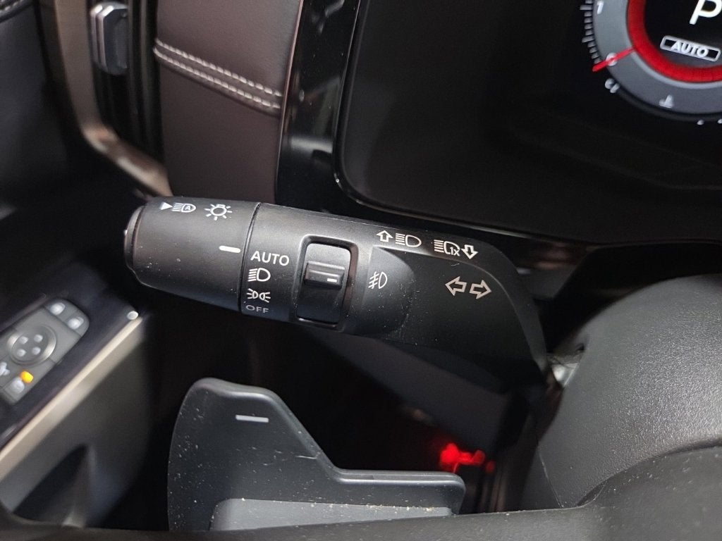 2022 Nissan Pathfinder Platinum 4WD