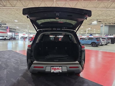 2022 Nissan Pathfinder Platinum 4WD