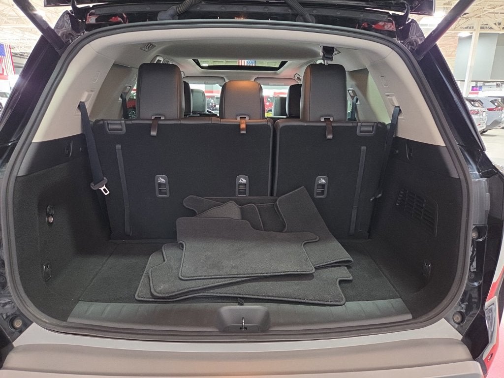 2022 Nissan Pathfinder Platinum 4WD