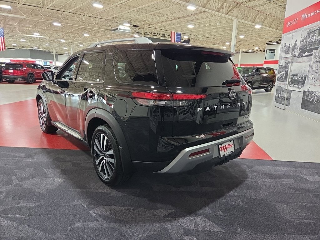 2022 Nissan Pathfinder Platinum 4WD