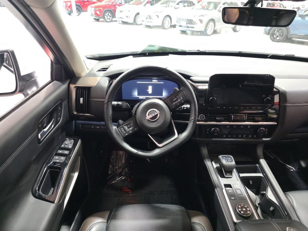 2023 Nissan Pathfinder Platinum 4WD