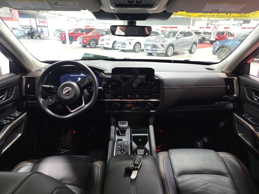 2023 Nissan Pathfinder Platinum 4WD