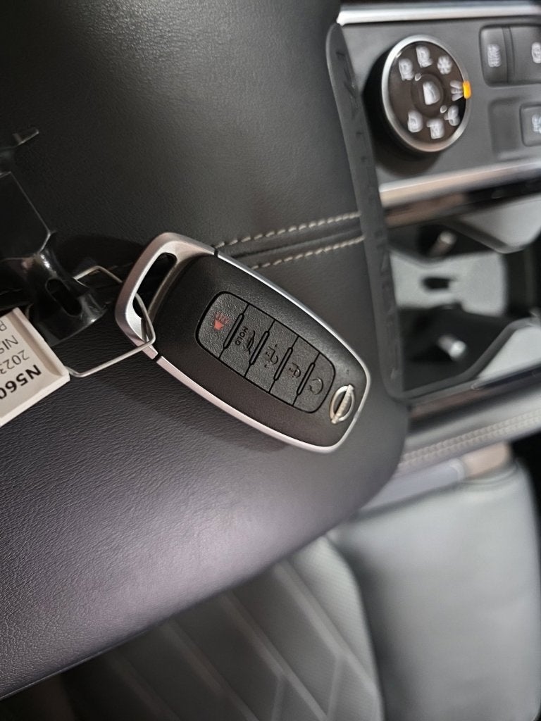 2023 Nissan Pathfinder Platinum 4WD