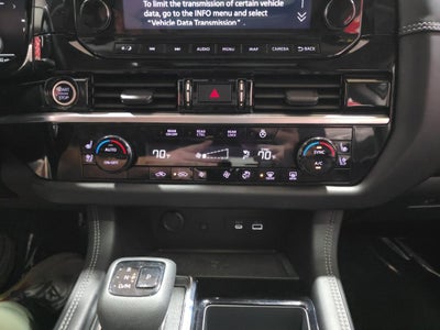 2023 Nissan Pathfinder Platinum 4WD