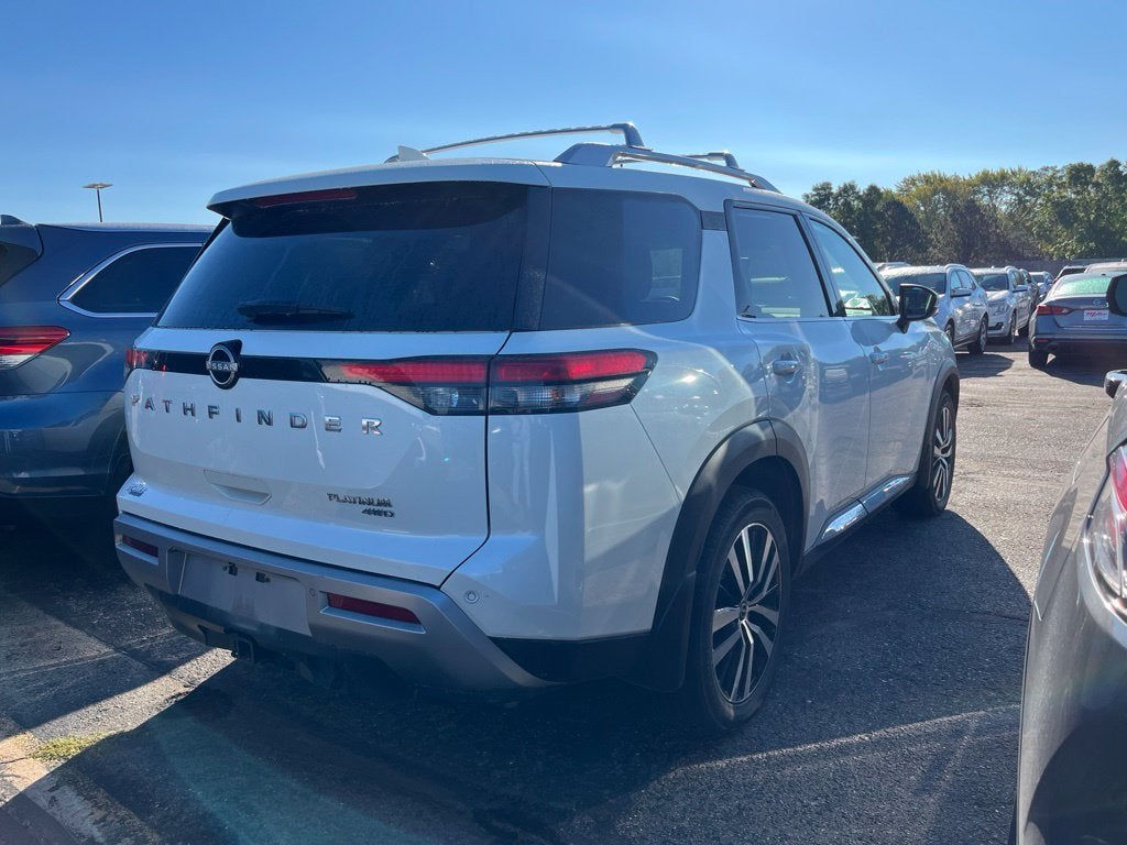 2023 Nissan Pathfinder Platinum 4WD