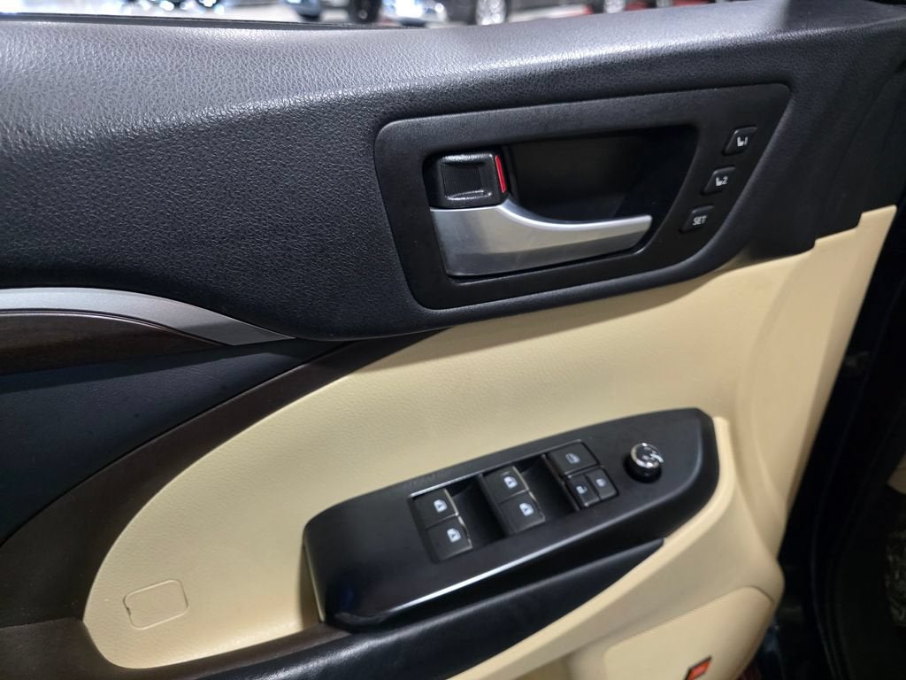 2015 Toyota Highlander Limited V6