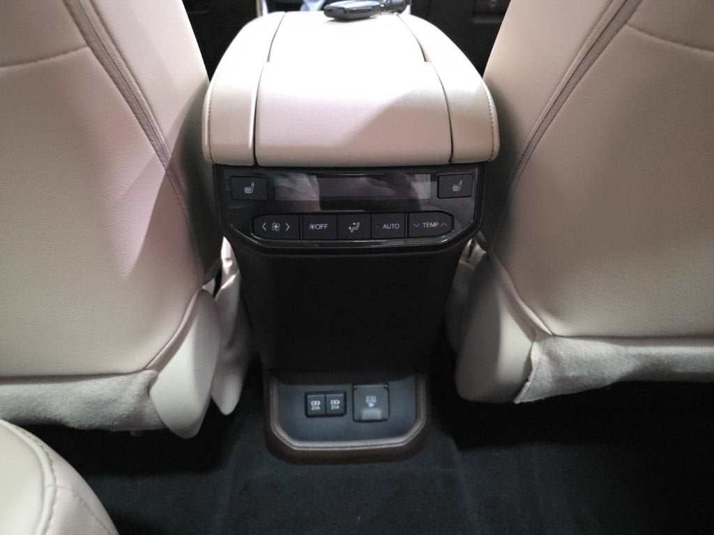 2020 Toyota Highlander Platinum