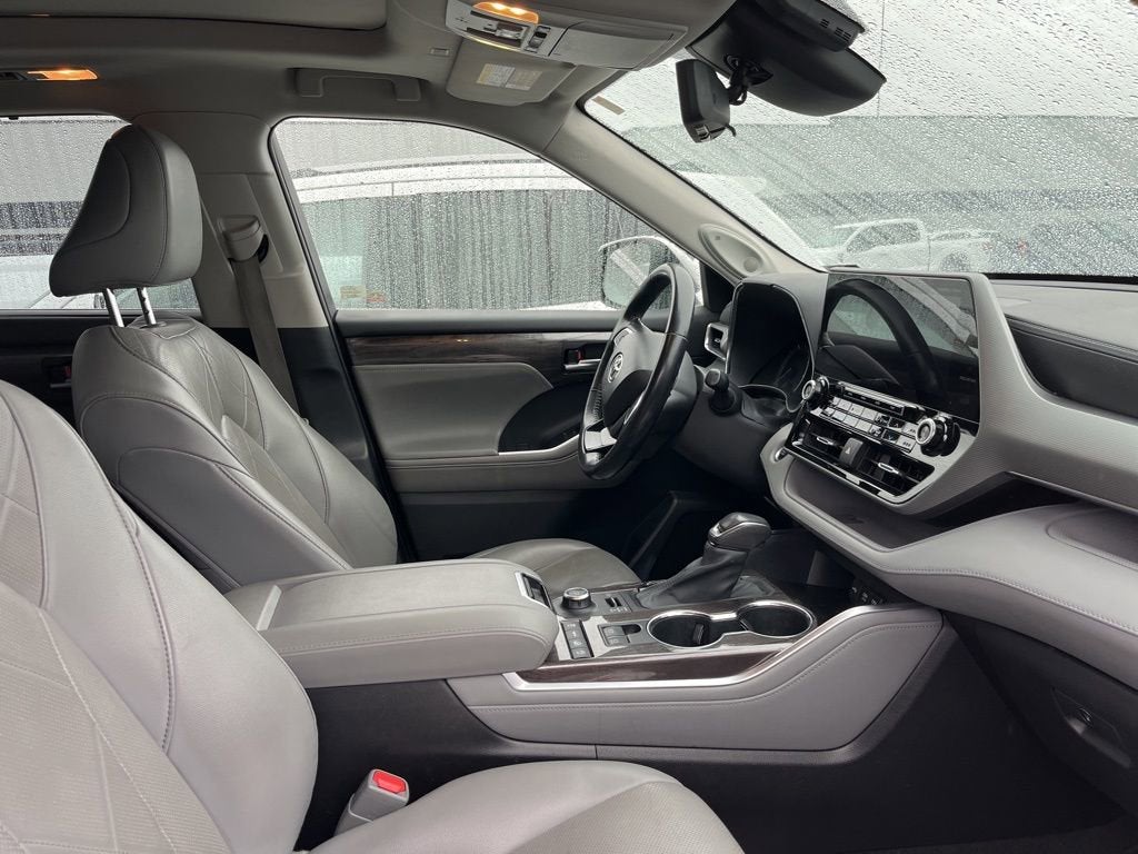 2020 Toyota Highlander Platinum