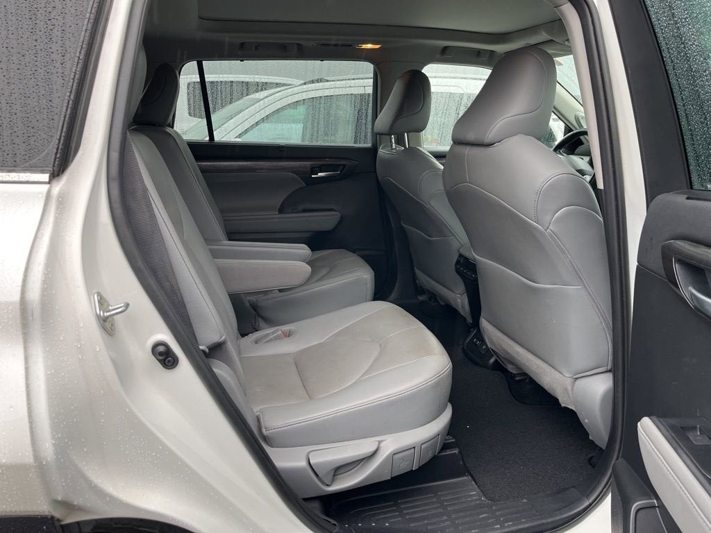 2020 Toyota Highlander Platinum