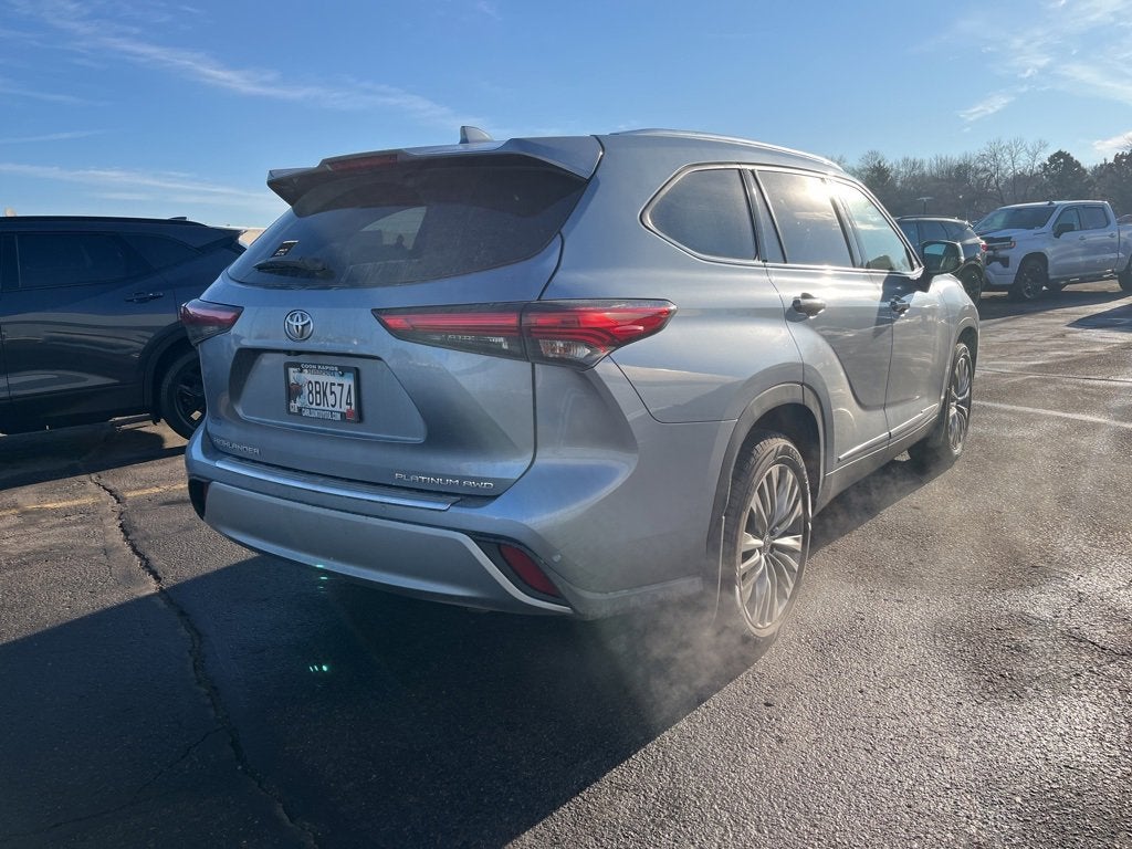 2021 Toyota Highlander Platinum