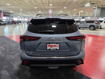 2024 Toyota Highlander XLE