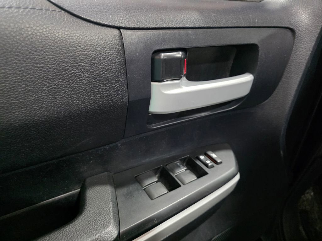 2015 Toyota Tundra SR5 5.7L V8