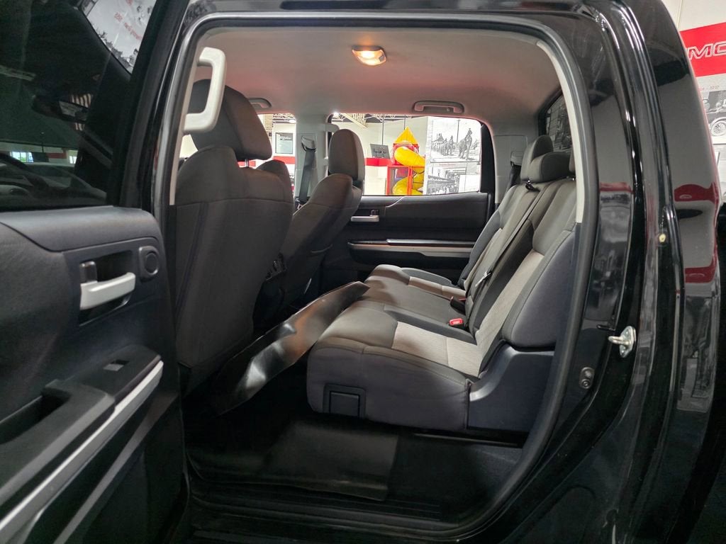 2015 Toyota Tundra SR5 5.7L V8