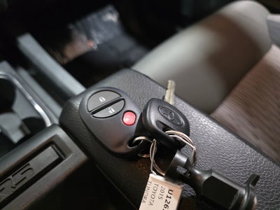 2015 Toyota Tundra SR5 5.7L V8