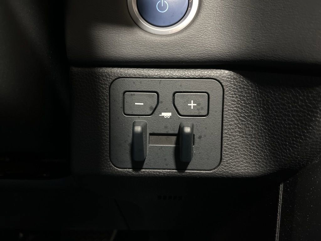 2024 Toyota Tundra Hybrid Platinum 4WD