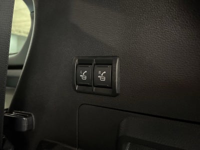 2025 Toyota Sequoia SR5