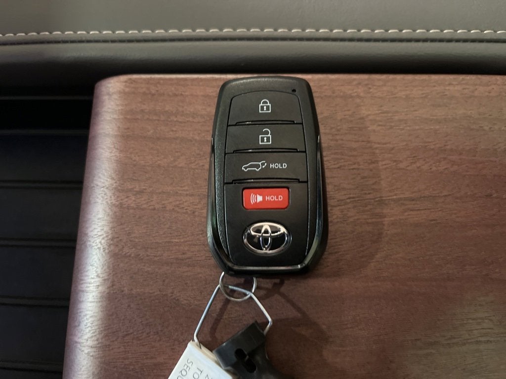 2025 Toyota Sequoia SR5