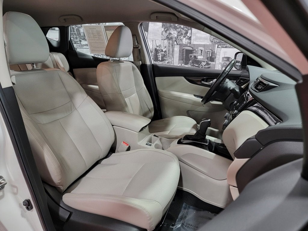 2022 Nissan Rogue Sport SL