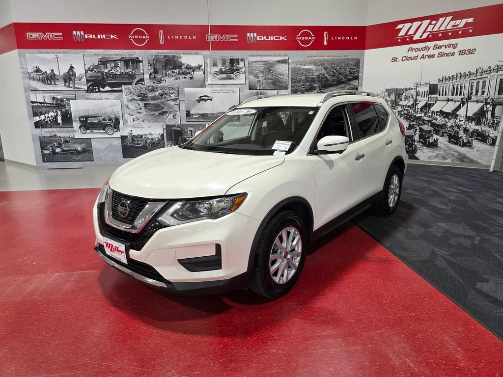 2018 Nissan Rogue SV