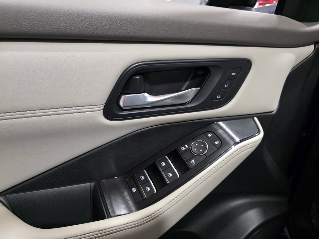 2023 Nissan Rogue SL Intelligent AWD