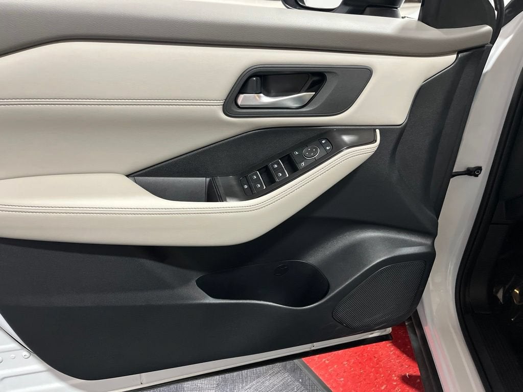 2025 Nissan Rogue SL Intelligent AWD