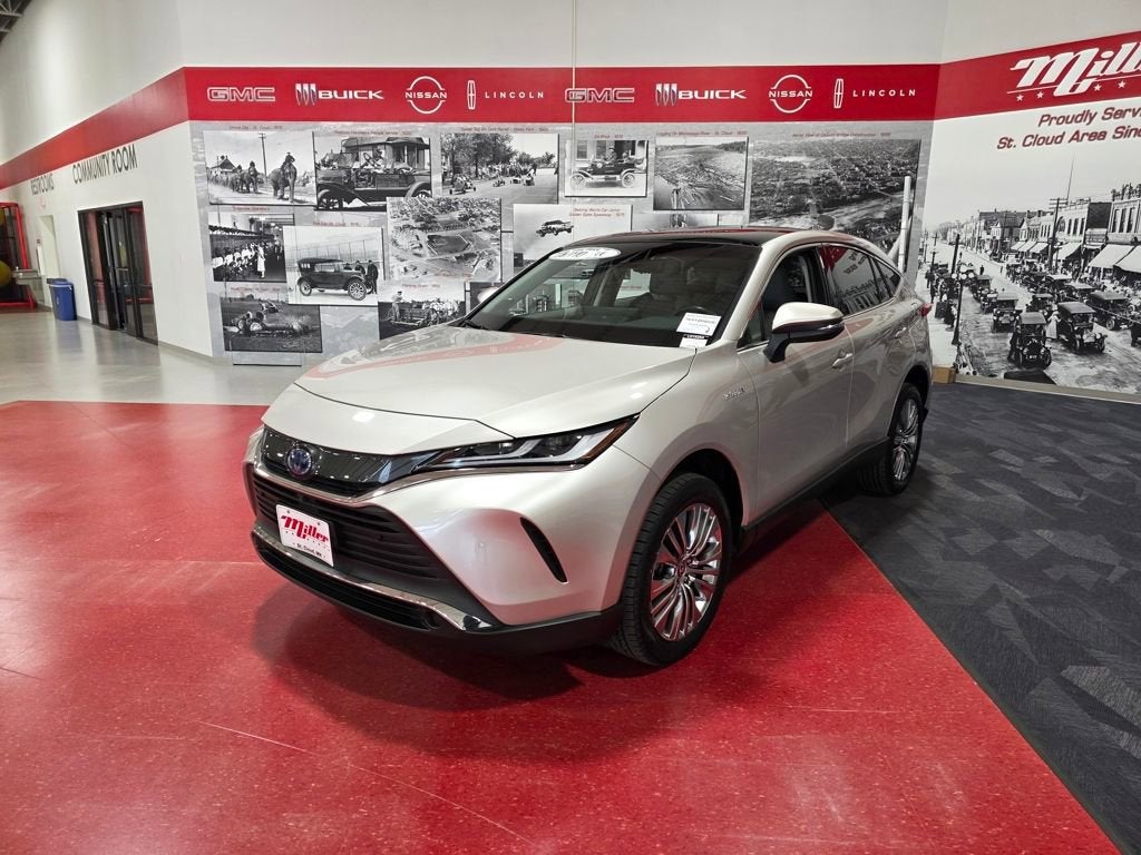 2021 Toyota Venza LE