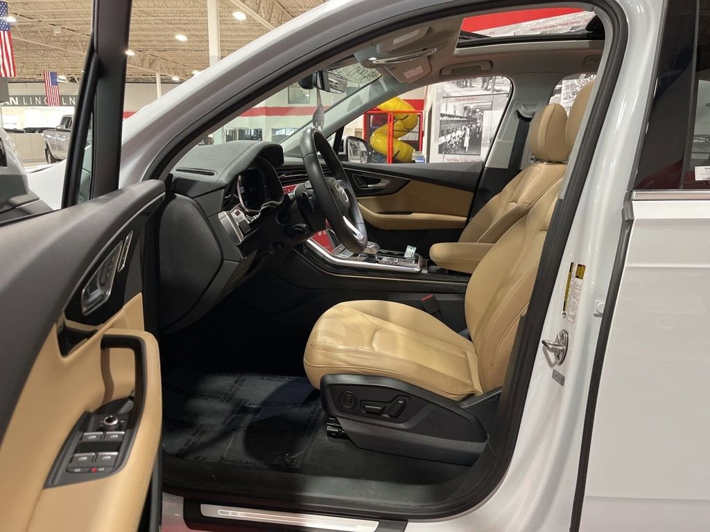 2023 Audi Q7 Premium Plus 55 TFSI quattro Tiptronic