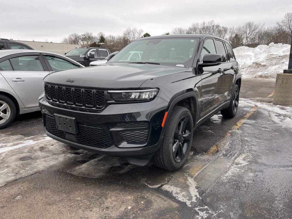 2023 Jeep Grand Cherokee Altitude