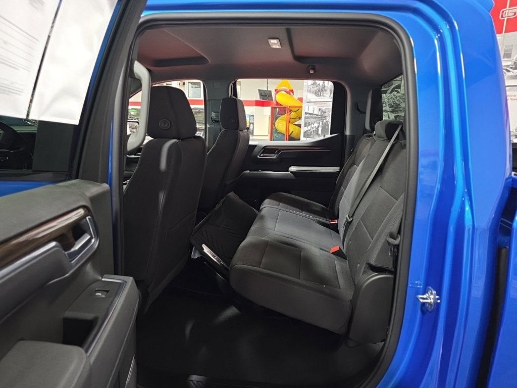 2026 Chevrolet Silverado 1500 LT LT1