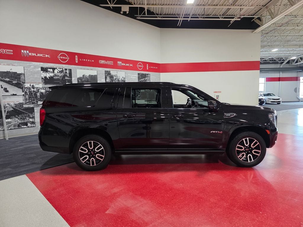 2021 GMC Yukon XL AT4