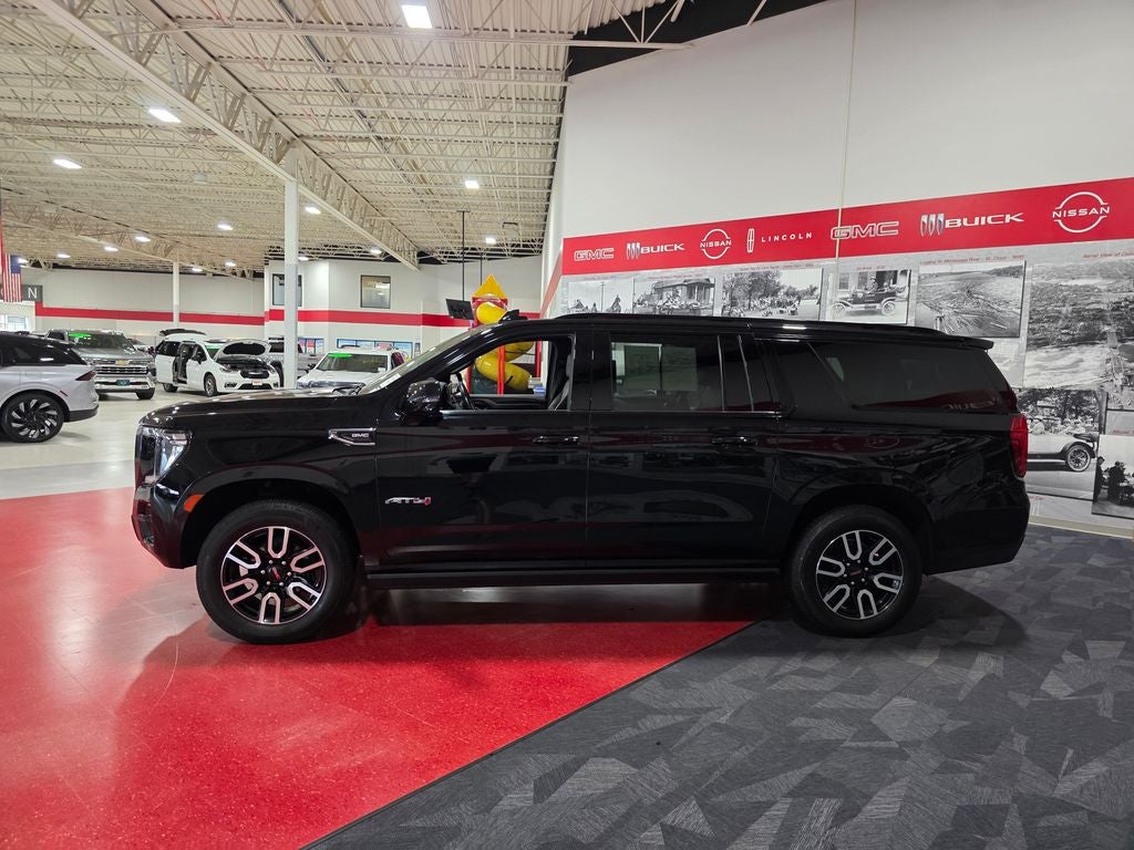 2021 GMC Yukon XL AT4