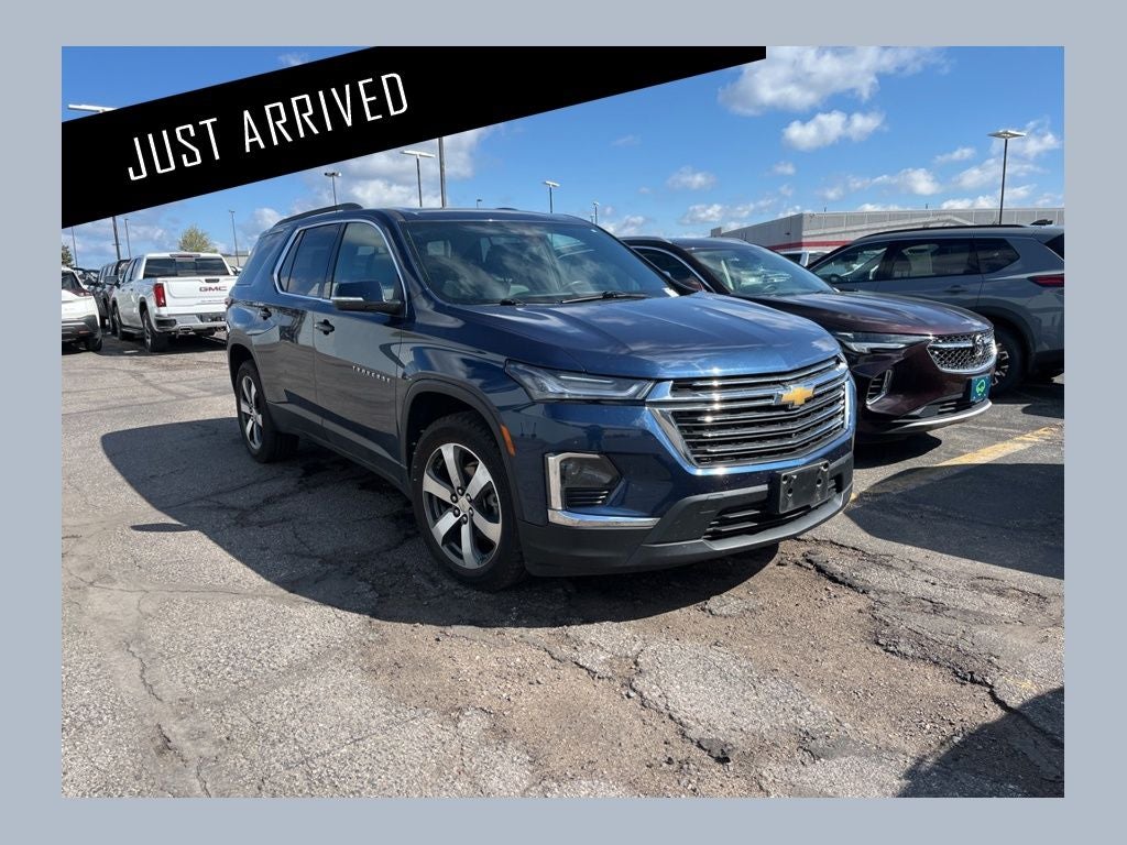 2022 Chevrolet Traverse LT Leather