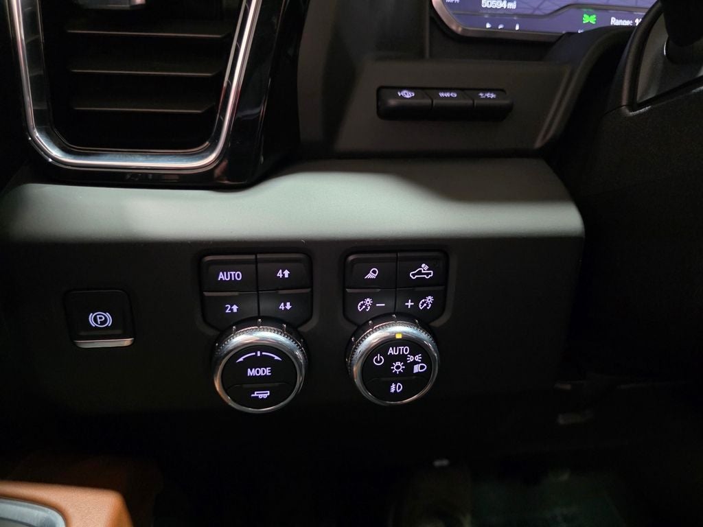 2024 GMC Sierra 3500HD Denali Ultimate